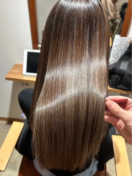 【人気No.１】[ミニモ限定!!]カット+髪質改善カラー+パウダートリートメント¥22.150→¥13.290