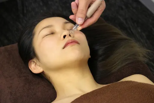 【4月限定】 毛穴大掃除ウォーターピーリング1回 ¥4,500