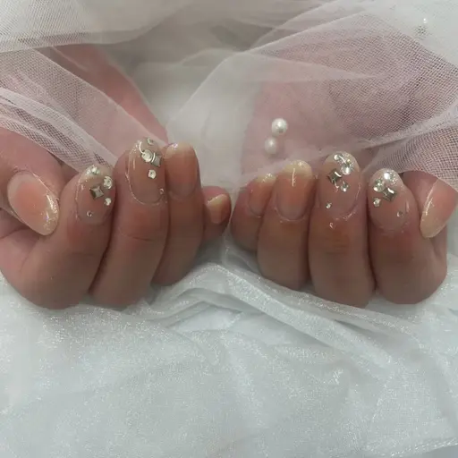 新規の方/1ヶ月以内ご来店のリピーター様オフ無料⊱200種類の定番デザインから選べる⊰ハンド💅🏼60分