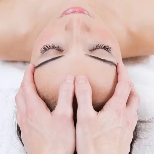 頭蓋骨矯正付きコース💆🏻‍♀️‼️本気で小顔になりたい方限定クーポン✨