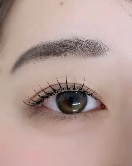 26(月)～30(金)限定【落ちないマスカラ×パーマ】こだわりパリジェンヌor似合わせパーマ＋ブラックティント¥3990