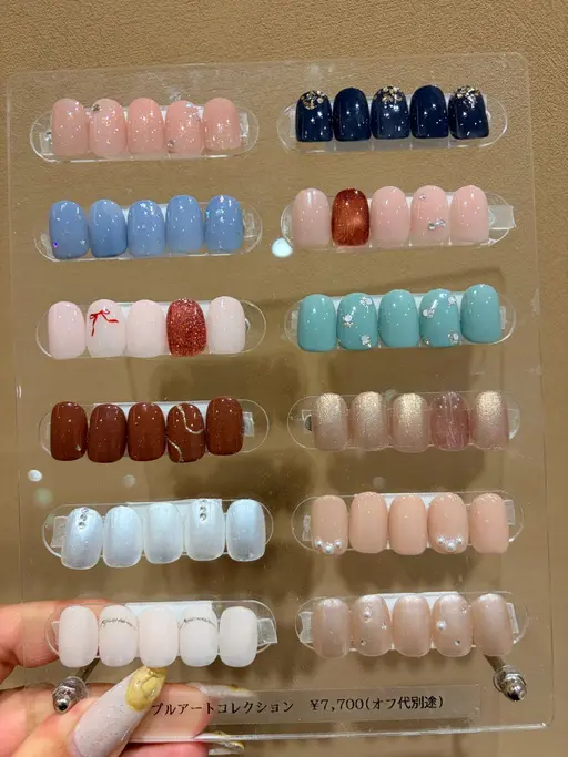 シンプルアート（オフあり）🫧4/5(日)14:00​〜​18:00パラジェル使用🤍