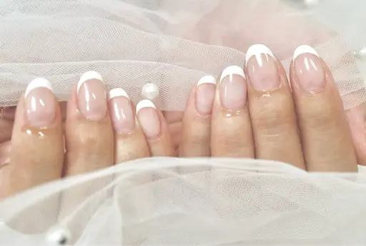 【オフ無し】上品な仕上がり♪フレンチネイル 💎🤍パラジェル変更可