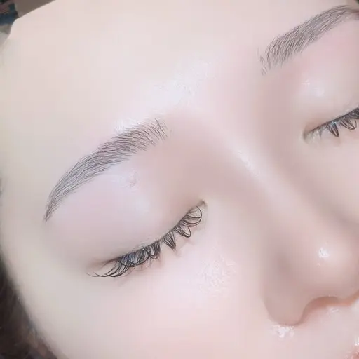 【16日限定‼️】《眉毛スタイリング》クイックコース✅普段からケアされている方、毛量薄い方🌸詳細必読⚠️現金決済