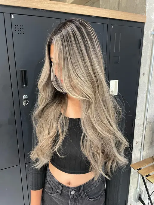 人気No.1✨MAHO限定！！ホワイト系バレイヤージュ🤍✨（2回ケアブリーチ込み）