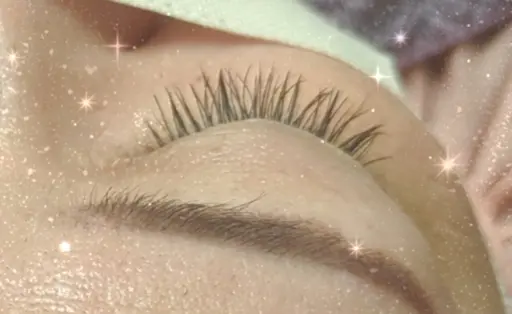 ミニモ限定💖さりげなく華やかに✨️フラットラッシュ80本✨️目力アップ👁️他店オフ込み