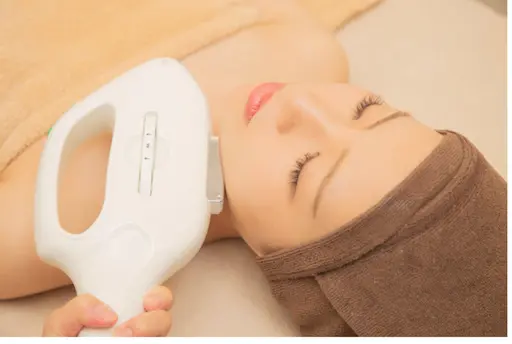 レディス【フェイス・次世代プラズマ脱毛】当日予約不可❌脱毛しながら、美肌効果も抜群❤️ 一石二鳥♪