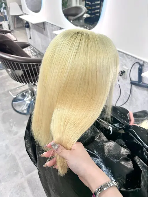 🩵先着1日1名様限定🩵ブリーチ👩🏼✨リタッチ✨全頭🙆♀️ReFa マイクロバブル泉サービス