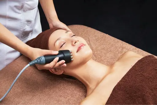 引き締め美白ケア 75分