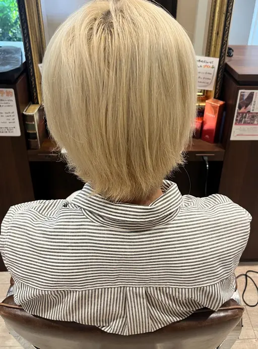 ブリーチ＋ワンカラー👱👱‍♀️ブリーチのみ、リタッチのみでも可能です！🙆‍♂️