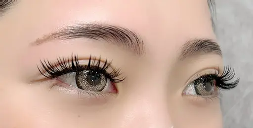 🌟ハリウッドブロウリフト🌟眉パーマ・WAX脱毛・スタイリングまで🎶