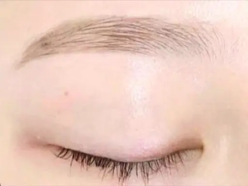 【眉セット🍀】ハリウッドブロウリフト＋wax＋コーティング🍀【リピーター様＋500円】