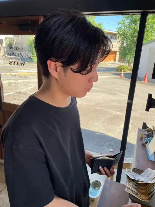 【🎯12月限定ご新規様30%OFF🎯】メンズカット+フェザーパーマ+トリートメント