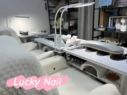 LUCKY Nail Salon