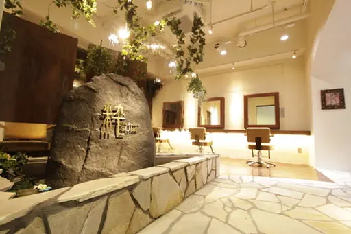 ヘアリゾート粋 dua 新宿南口店