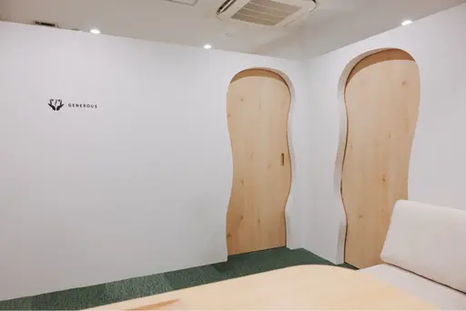 GENEROUS鍼灸院＊整骨院