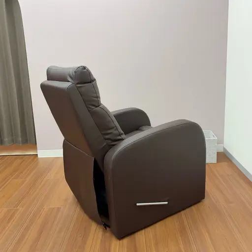 眉毛専門店〜KOKARO〜神戸三宮店