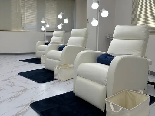 MARIE TERESIA 一宮駅前