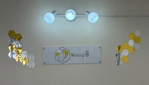 Beauty Salon Honey B