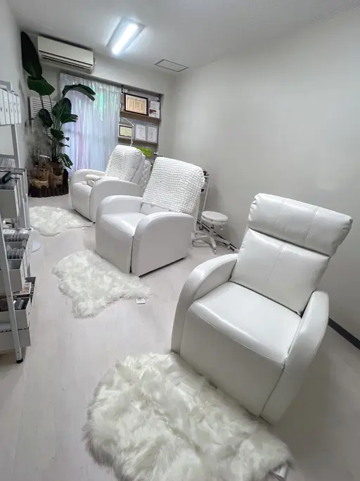 まつげパーマ&眉毛サロンアイドル