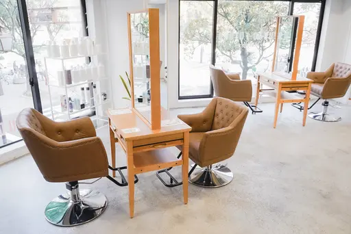 スタジオフツーロバイビーヘアー