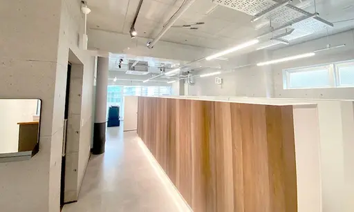 エサージュ吉祥寺店