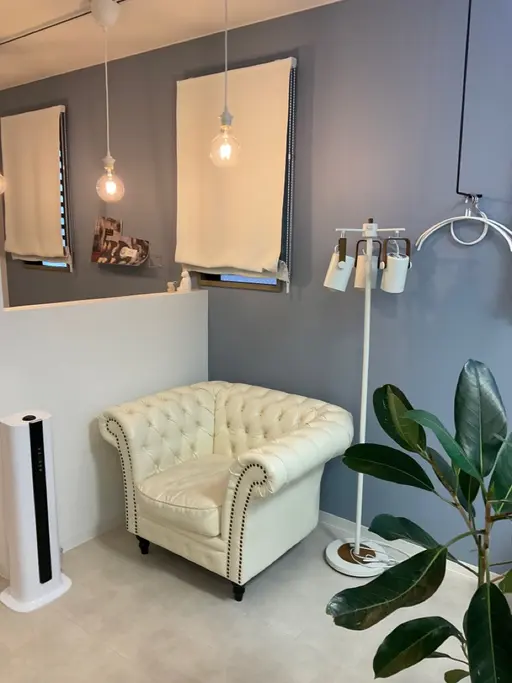 シャルトルズモア三宮店