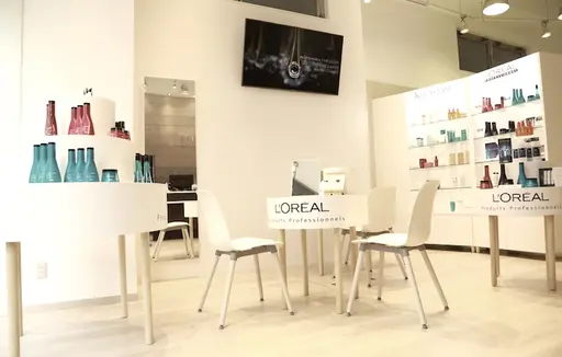 ヴィサージュ(VISAGE)