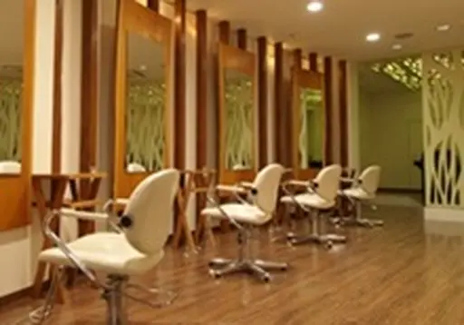 Hair&Make hurra　府中店