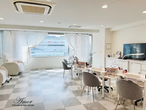 アモル川崎駅前店