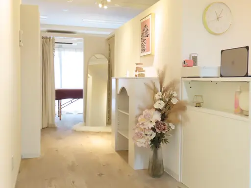 MLABO 新宿御苑店