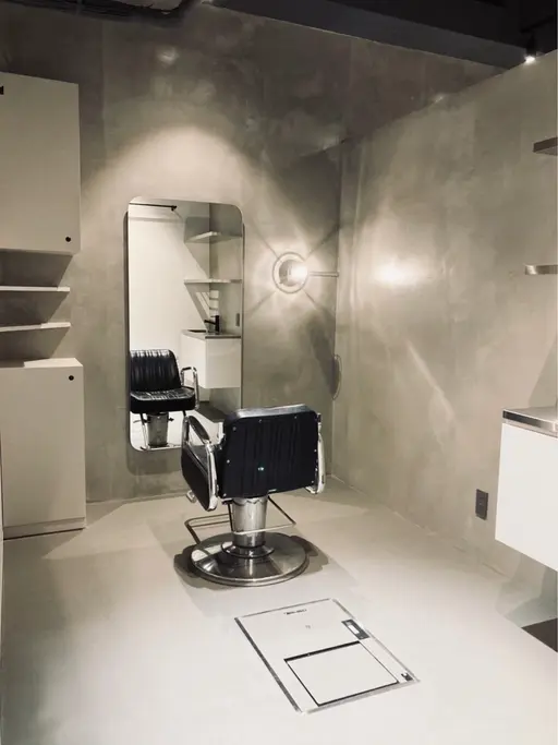 脱白髪染め専門店HAKUA