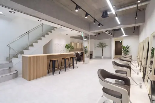 unique×KENJE(ユニークバイケンジ)