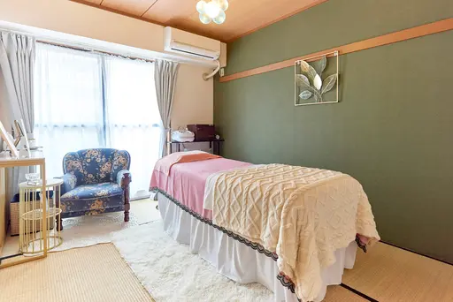 calico アロママッサージ&美容鍼