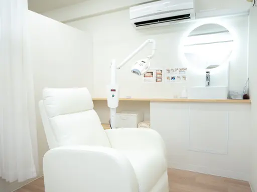 【歯のホワイトニング専門店】ホワイトニングサロン ビーホワイトニング名古屋金山店