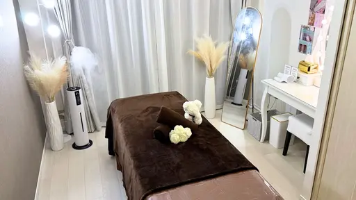 【バストアップ＆バストケアサロン心斎橋】 Beauty Salon Lulumili