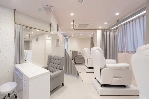 sofa国分寺【ソファー】ネイル＆アイラッシュ