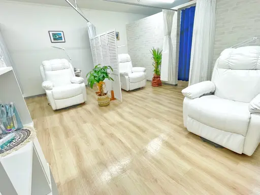 Mercury Curl by RIGOLETTO