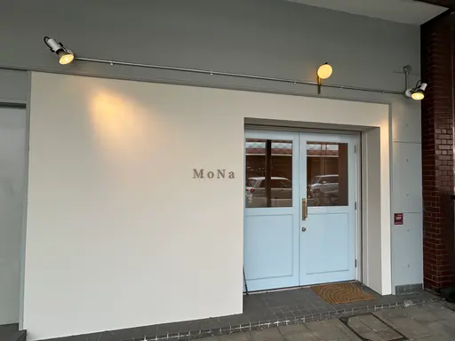 Eyelash salon MoNa