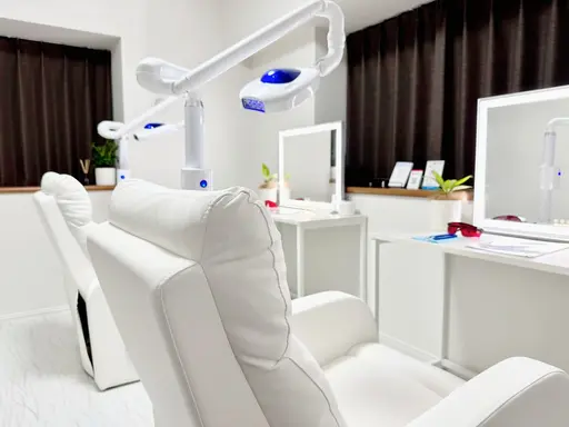 歯のホワイトニング専門店 福岡ホワイトニングSHIRO 天神中洲店【ホワイトニングシロ】