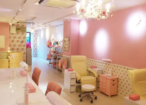 ネイルサロン&デコショップAshliy大宮店