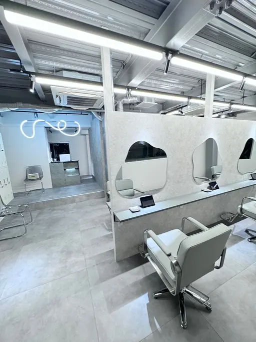 《無料 髪質改善＆ヘアデザイン nui 高槻 阪急 茨木店