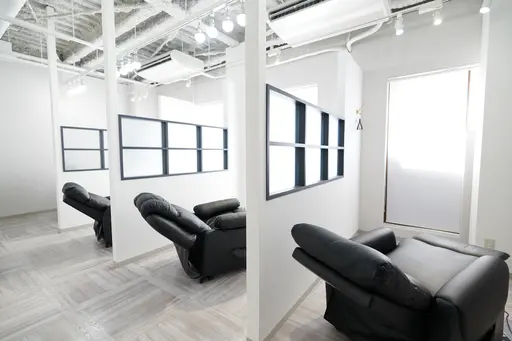 glee 川口駅前店