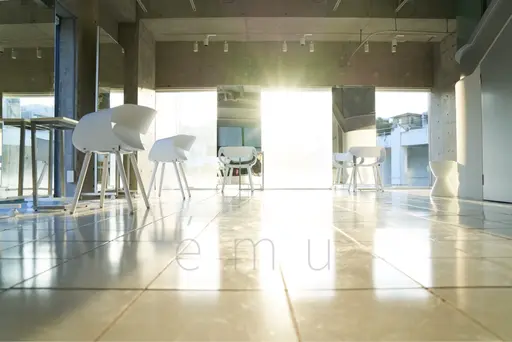 ému 表参道/青山【emu,エミュ】