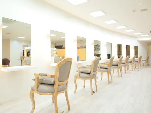 L‘avenir Hathor あびこ店