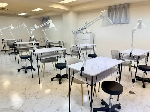 eyelash&nail studio Zen Karasuma