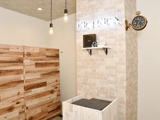 chouchou.eyelash東口店【シュシュ ドット アイラッシュ】