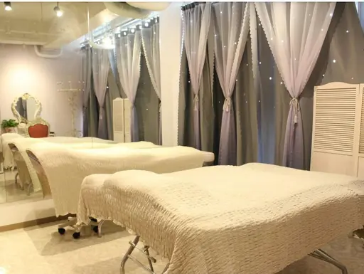 Dressy Salon Coco Girls【ココガールズ】　ネイル＆まつげパーマ