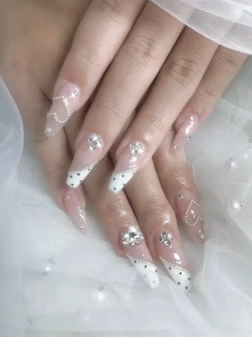 【本日1名様限定💫】オフありチップ長さ出しアートし放題150分💝持ち込みデザイン🧸【🉐大きいパーツ1つ無料】