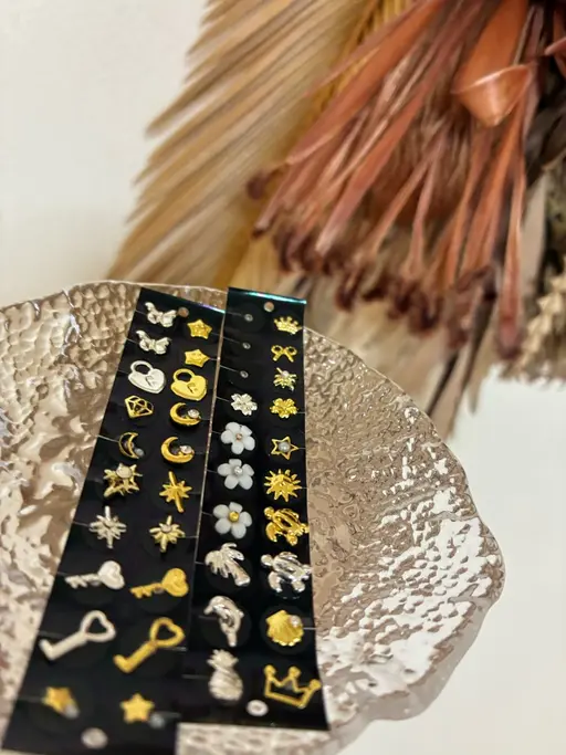 耳ツボジュエリー💎両耳で10粒&まつ毛エクステ（バインドロック120束）11000円※耳ツボの写真可能の方限定※